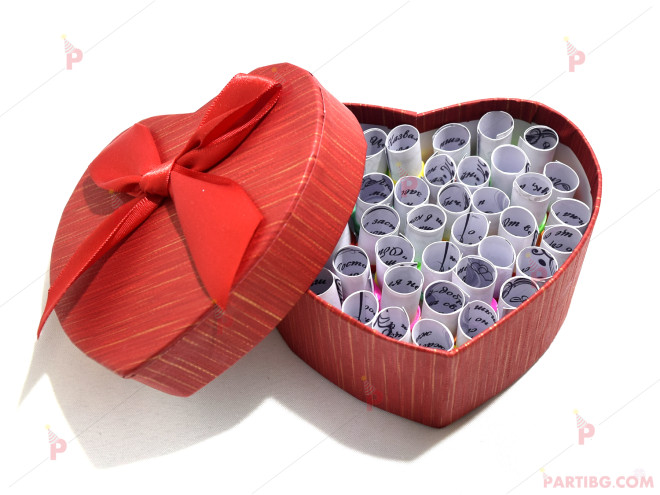 42 любовни пожелания в кутия сърце