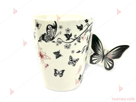 Чаша за чай (порцелан) - бяла с пеперудки