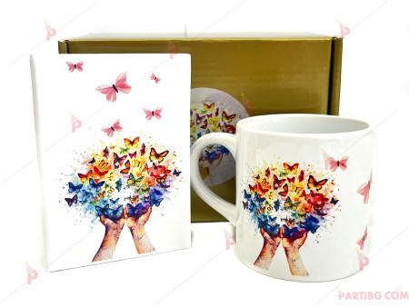 Подаръчен комплект - Кутия с мини тефтерче и керамична чаша с цветна декорация