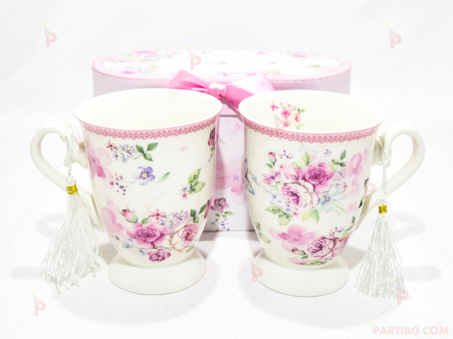 Две чаши с декор цветя в подаръчна кутия 2 | PARTIBG.COM