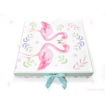 Стойка/поставка за кексчета и сладки порцеланова с фламинго в кутия | PARTIBG.COM