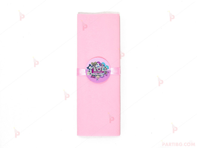 Салфетка едноцветна в розово и тематичен декор Кукли ЛОЛ / LOL Surprise