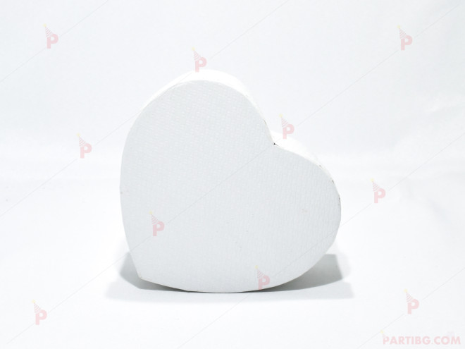 Кутия за подарък - сърце в бяло 1 | PARTIBG.COM