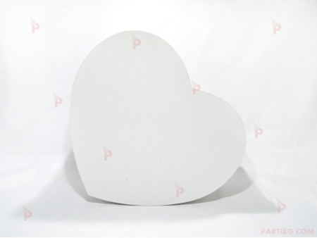 Кутия за подарък - сърце в бяло 9