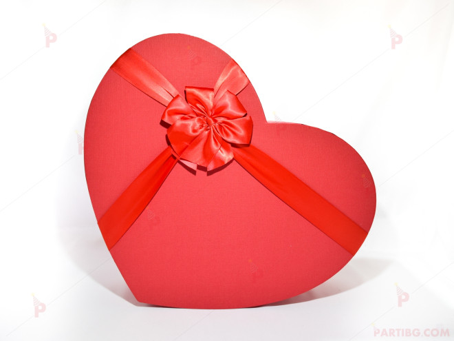 Кутия за подарък - сърце в червено 5 | PARTIBG.COM